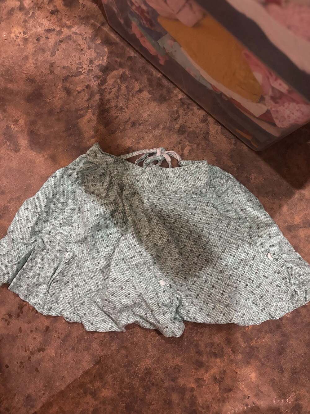 Vintage Mint Green Geometric Print Apron with White Buttons